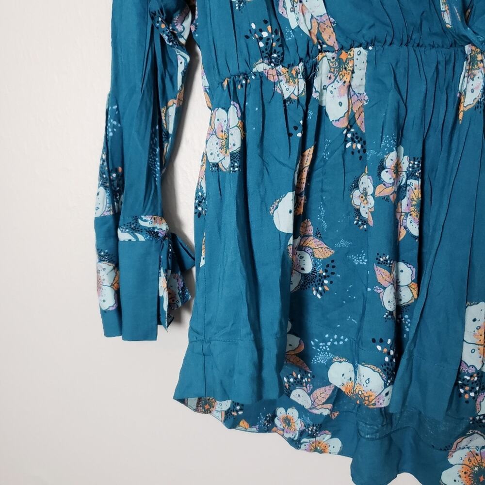 Free People Tuscan Dreams Blue Floral Tunic Mini Dress Small Bell Sleeve V-Neck - Picture 7 of 12